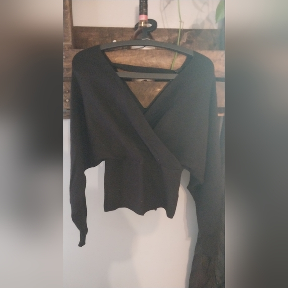 Beautiful top size medium brand new - Picture 1 of 2